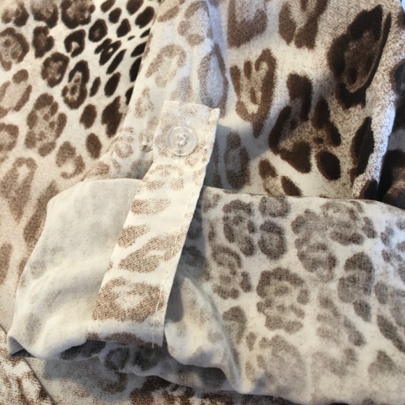 ANIMAL PRINT 3/4 SLEEVE BLOUSE🤎🤍🖤 - Picture 4 of 6